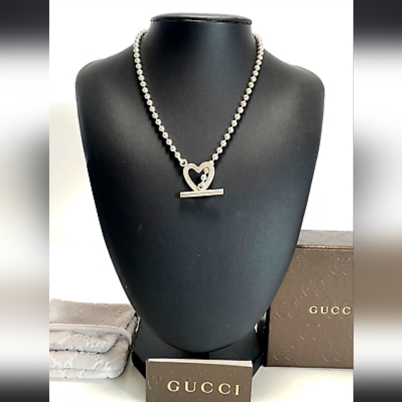 🔆☀️💥 Gucci Luxury ❤️ Heart Toggle - Picture 1 of 4